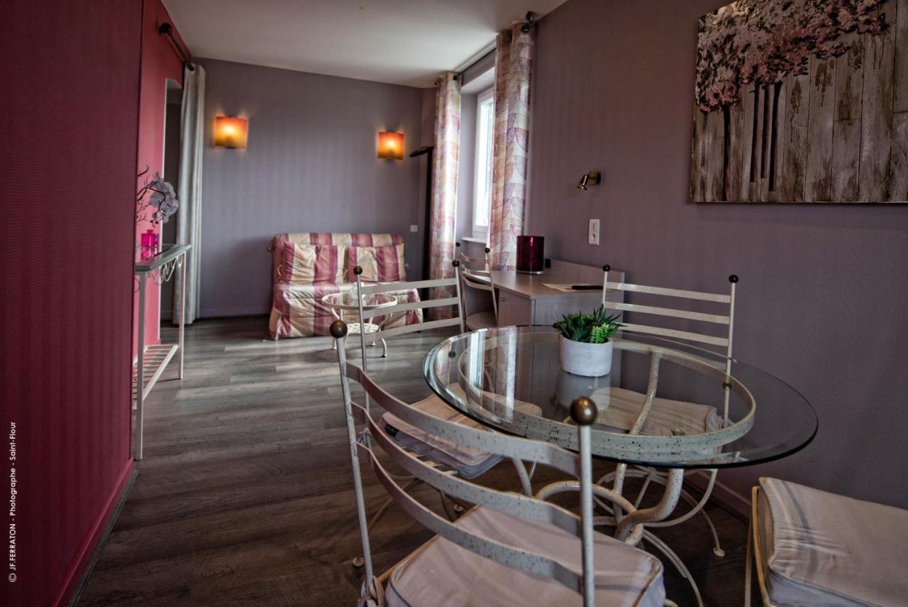 Logis Hotel Beau Site Loubaresse  Bagian luar foto